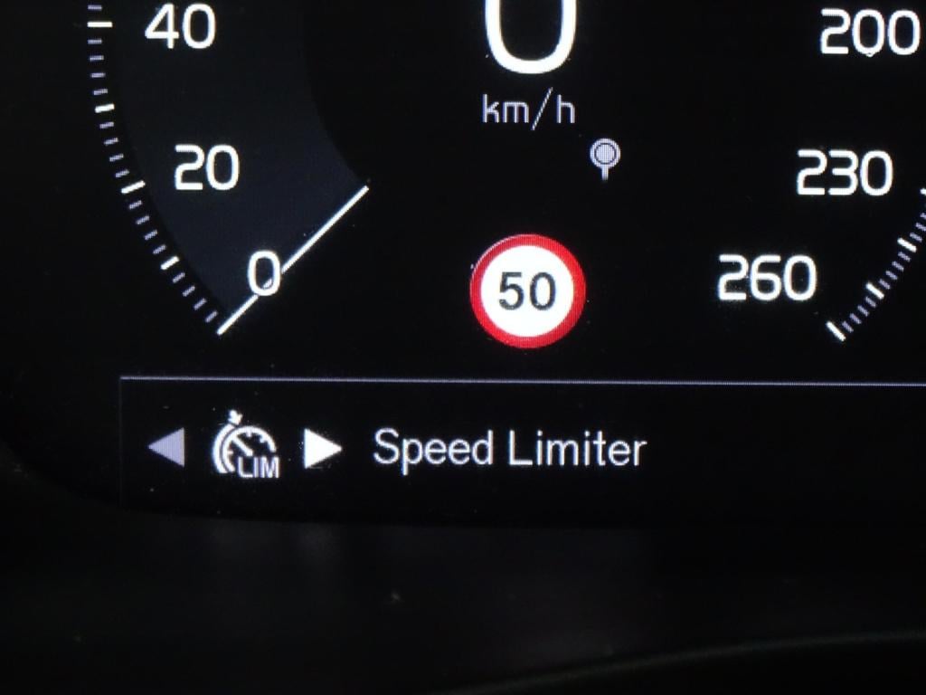 Volvo XC40 2.0 t4 momentum