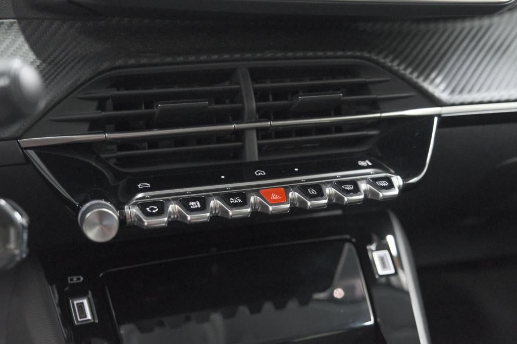 Peugeot 208 1.2 hybrid 110 e-dcs6 allure | apple carplay | parkeersensoren 