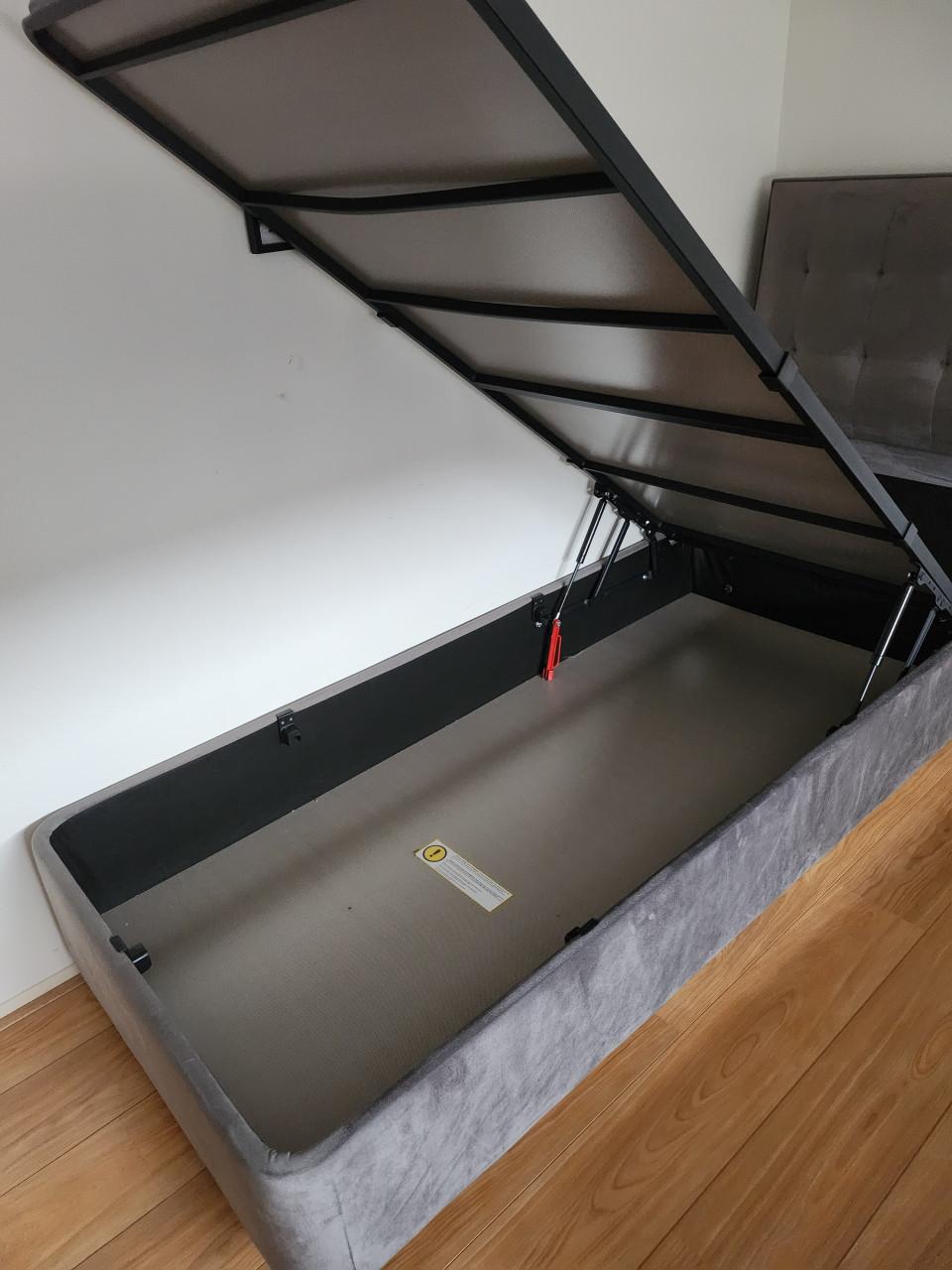 1 persoons boxspring met opbergruimte