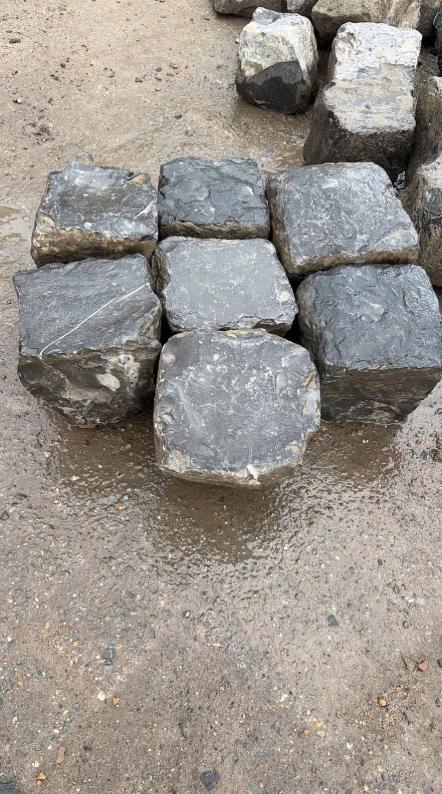 Aanbieding kasseien basalt lava