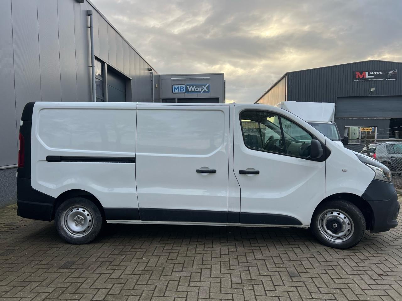 Renault Trafic 1.6dCi T29 L2H1 151.289KM