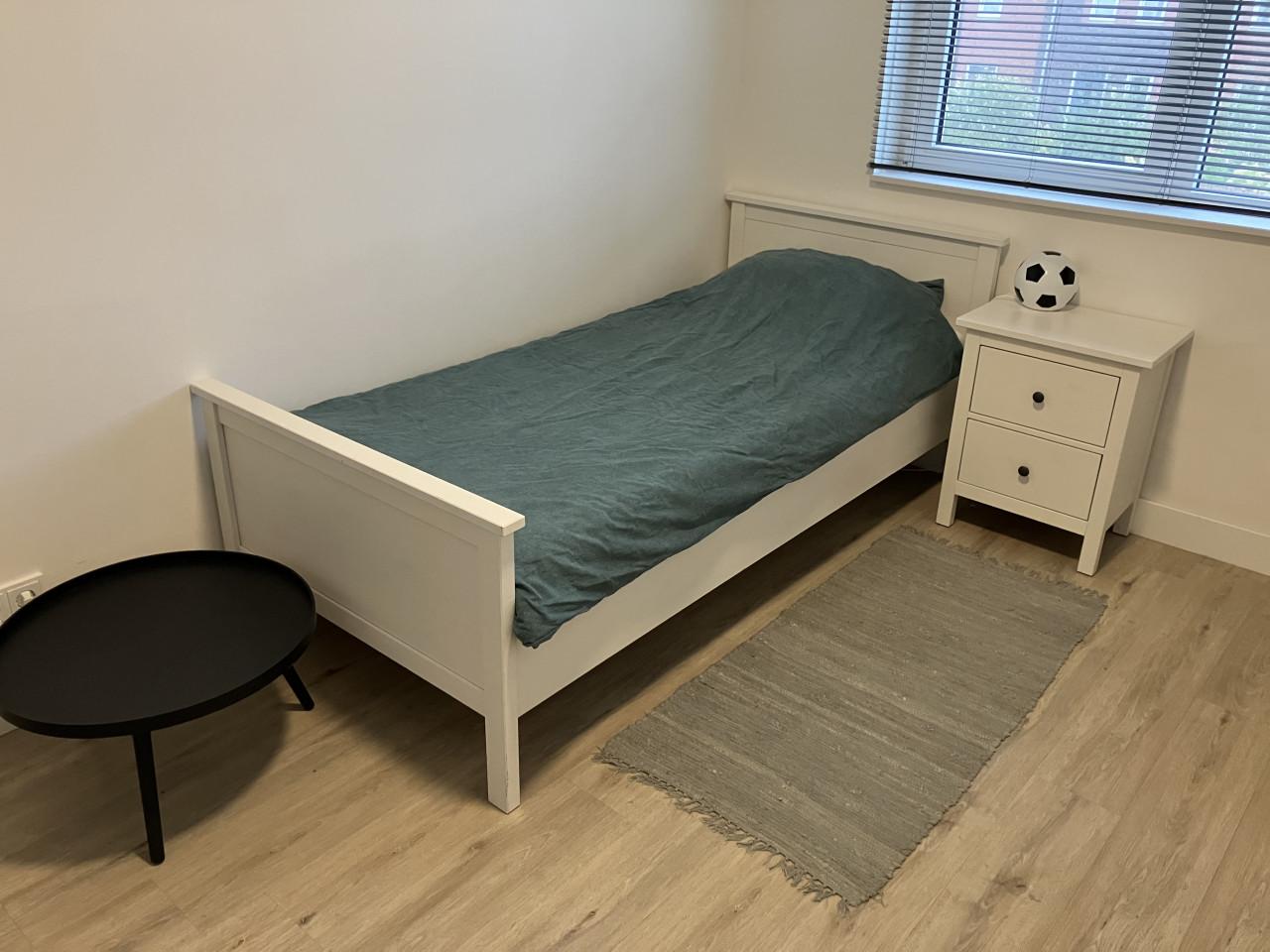 Kasten - Bedden - Wasmachine - Eethoek - Zithoek-Bureaus