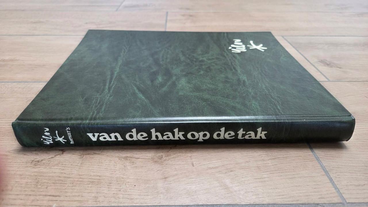 Boek Rien Poortvliet 'van de hak op de tak'.