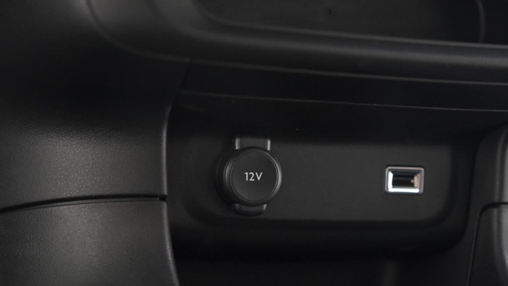 Citroen C3 puretech 82 feel edition | apple carplay | parkeersensoren | nav