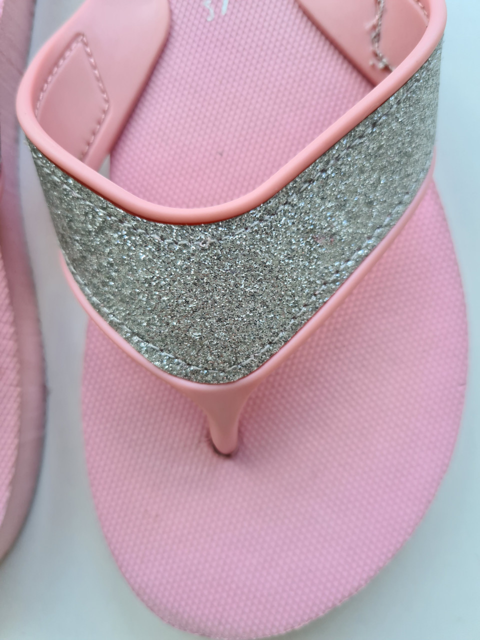 Roze / zilver teenslippers van Blue Fin  Maat 31