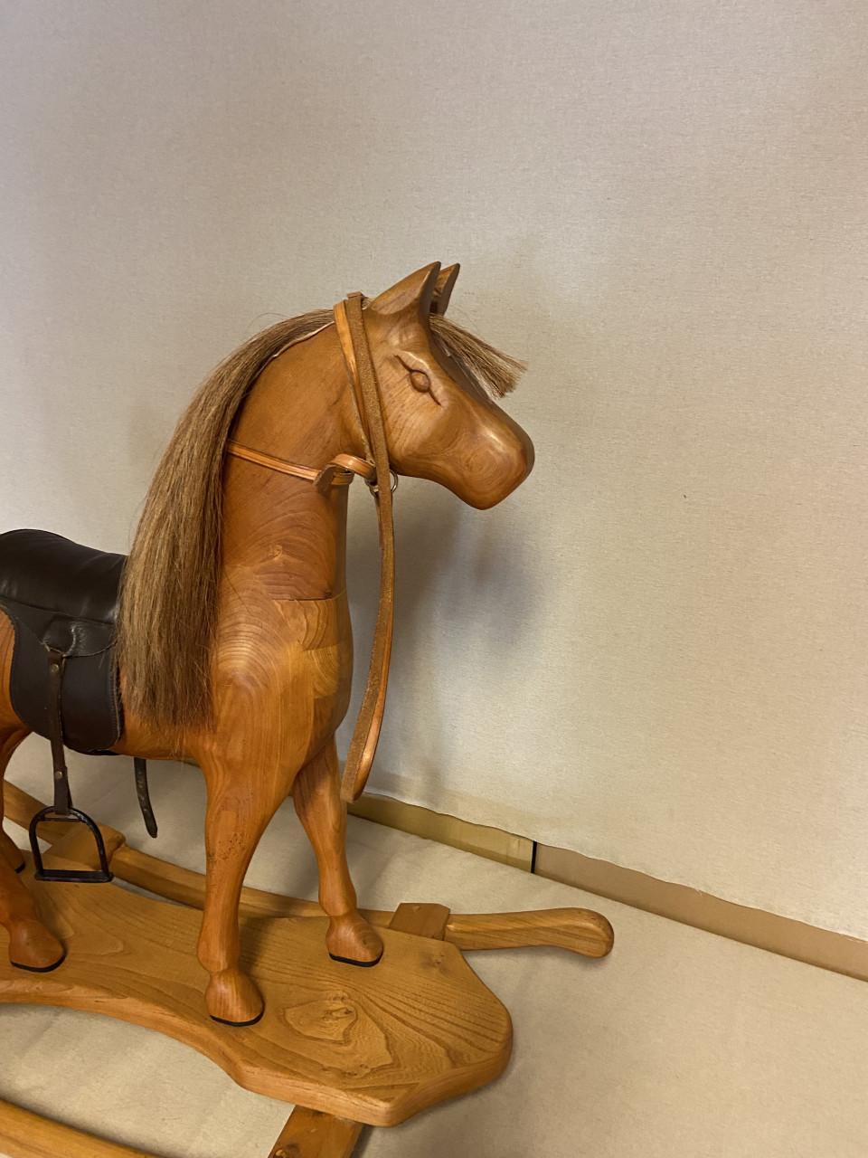 🐴 Te koop: Vintage houten hobbelpaard