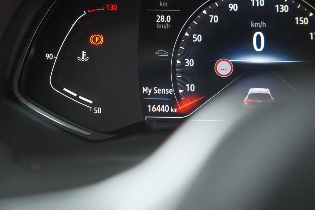 Renault Captur mild hybrid 140 edc techno | navigatie | camera | parkeersen