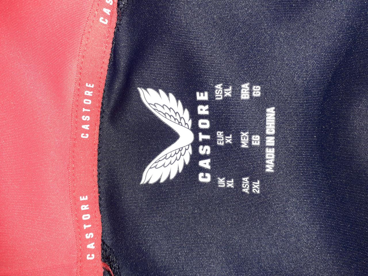 RED BULL  F1  Hoody met rits en capuchon.  ALS NIEUW