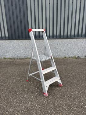 Trap 2 treden en bordes NIEUW