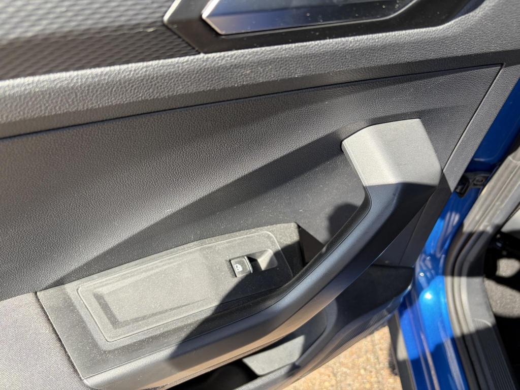 Volkswagen T-roc 1.5 tsi sport dsg virtuele cockpit |navigatie|trekhaak