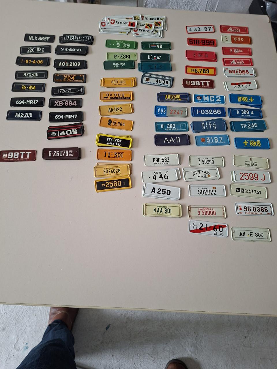 Miniatuur auto- plaat- nummers