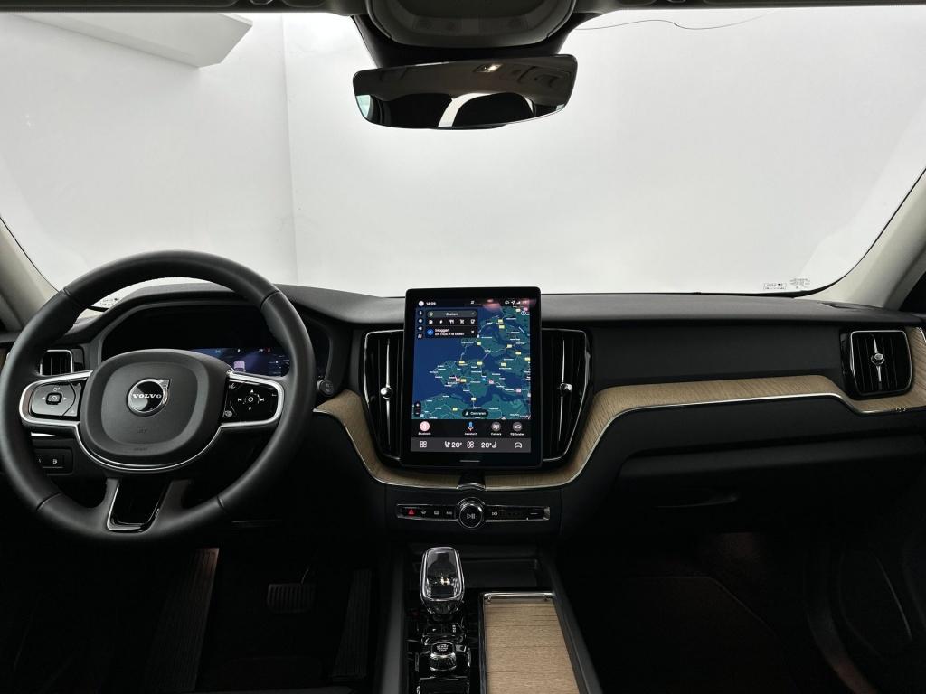 Volvo XC60 t6 398pk recharge ultra dark| pano| trekhaak| 360camera| h&k sou