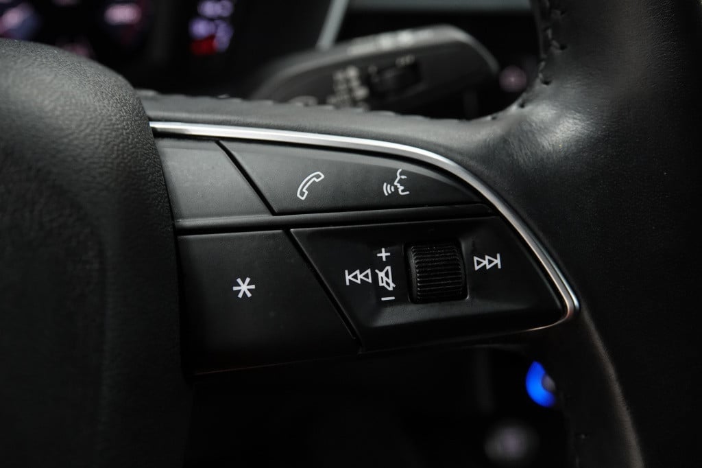 Audi Q3 1.5 tfsi | panoramadak | pdc |