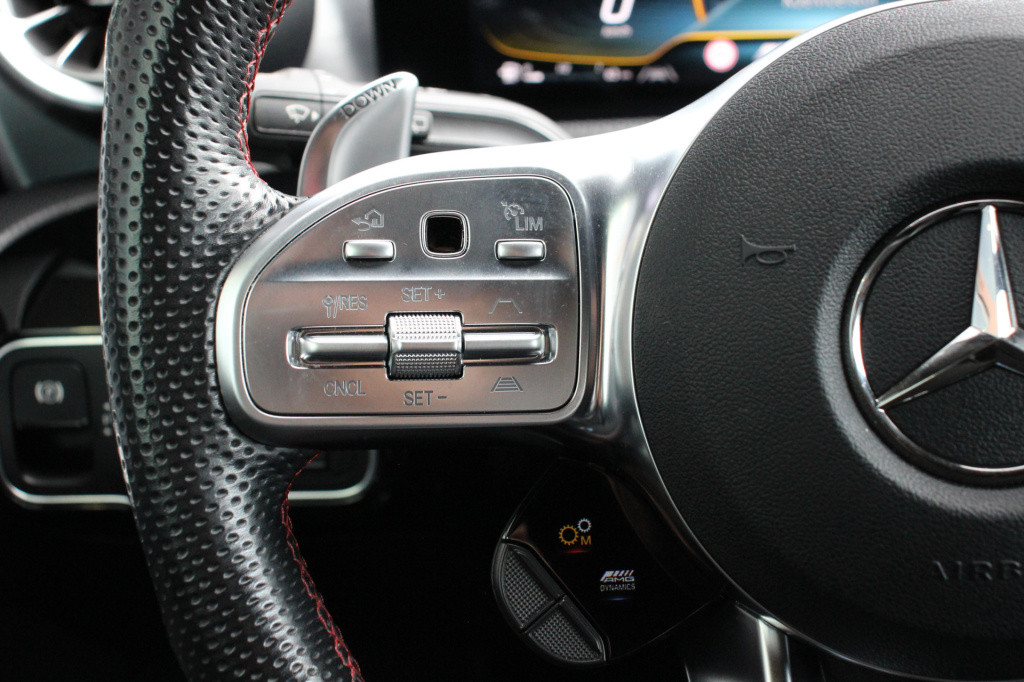 Mercedes-Benz A-Klasse amg 35 4matic premium plus | schaalstoelen | 360 cam
