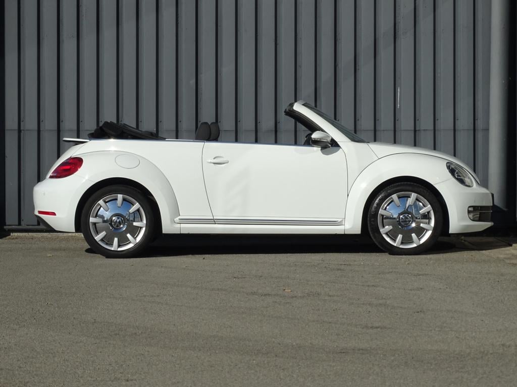 Volkswagen New Beetle cabriolet 1.2 tsi design bluemotion