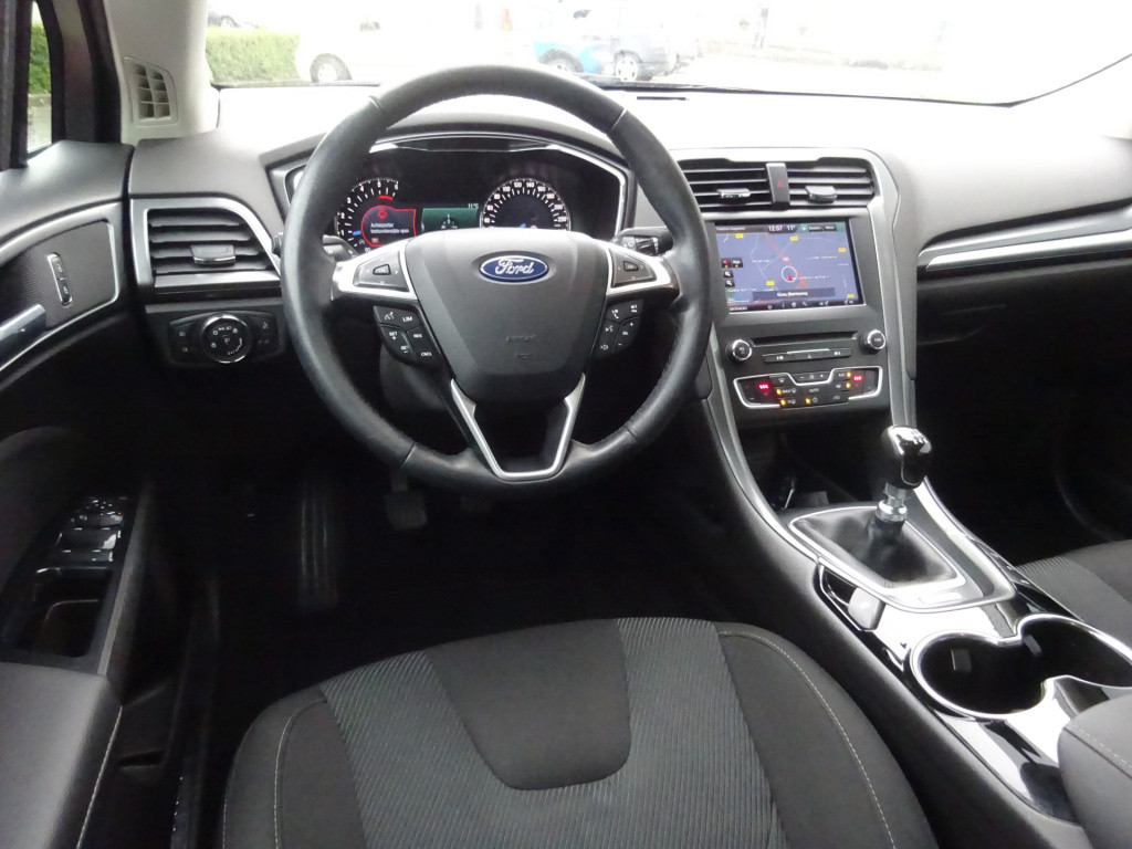 Ford Mondeo wagon 1.5 tdci titanium 1e eigenaar / navigatie / cruise contol