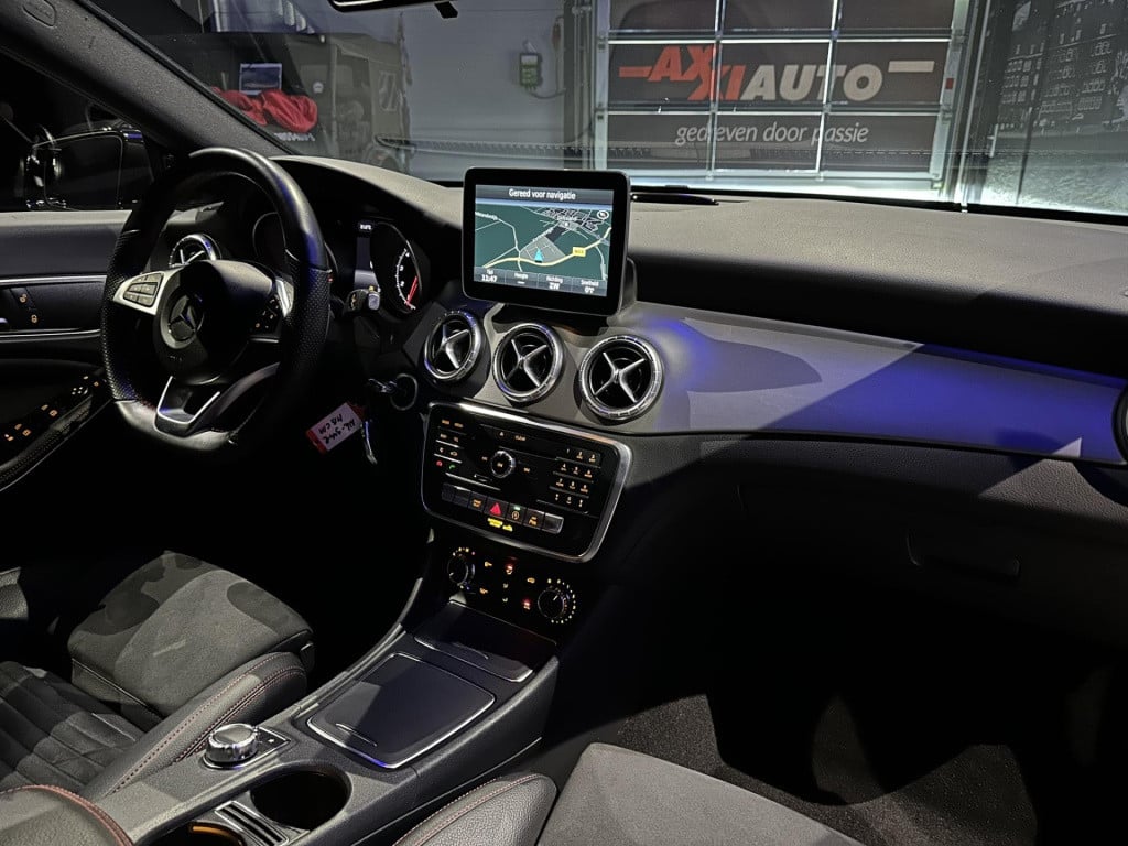 Mercedes-Benz Cla shooting brake 180 ambition *amg-line*led*