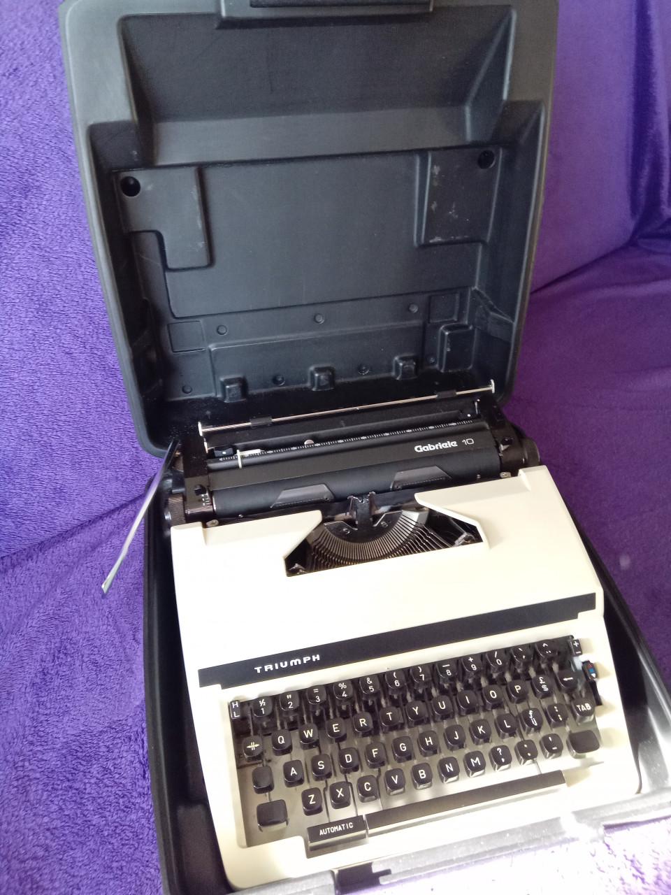 Typmachine Triumph