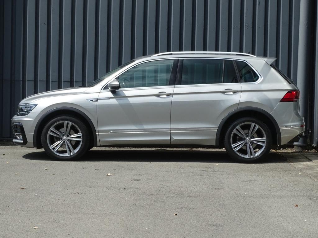 Volkswagen Tiguan 1.4 tsi act highline business r aut | r line | trekhaak |
