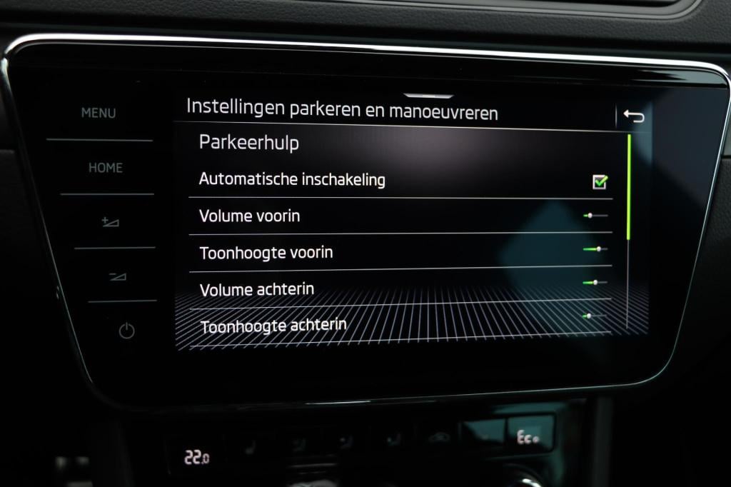 Skoda Superb combi 1.4 tsi iv sportline business 218pk dsg6
