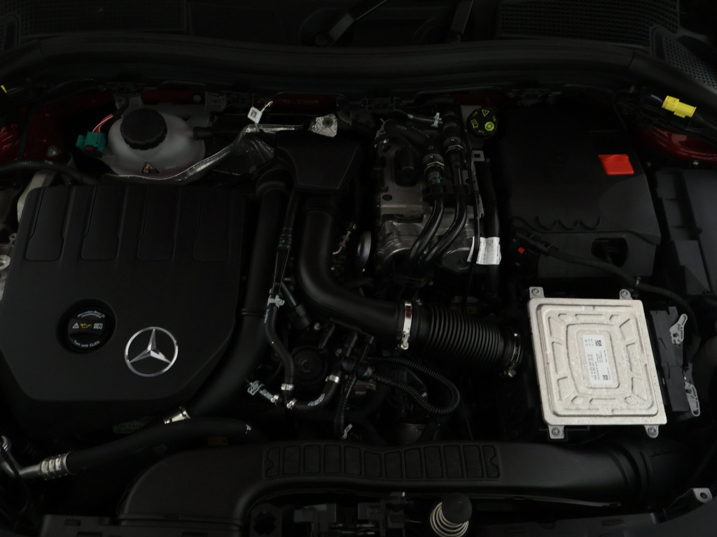 Mercedes-Benz Gla-klasse 250 e amg line | dodehoekdetector | nightpakket | 