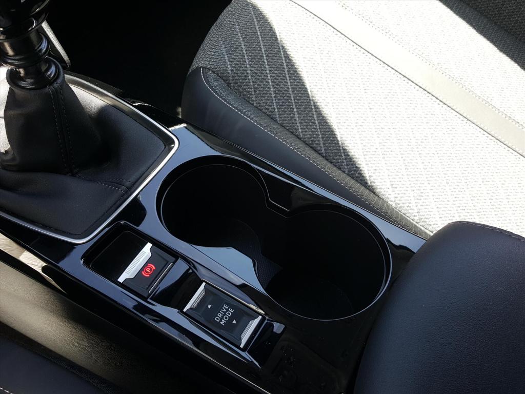 Peugeot 208 allure 1.2pt-100pk apple carplay & android auto | adaptieve cru