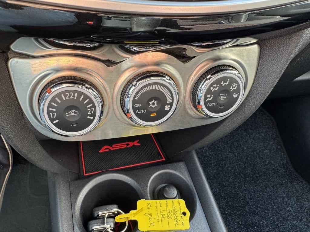 Mitsubishi Asx 1.6 cleartec intense | navigatie | trekhaak | airco | achter