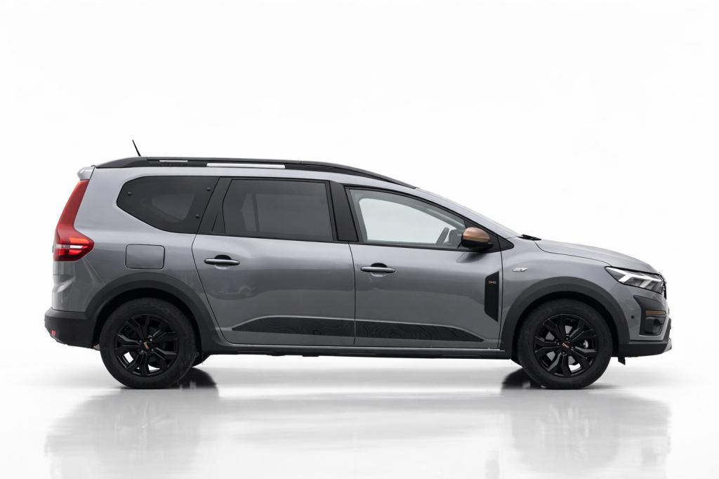 Dacia Jogger 1.6 hybrid 140 extreme 7p. | stoelverwarming | nap | apple car