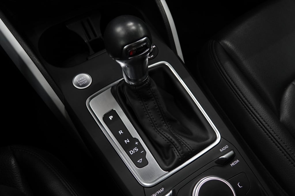 Audi Q2 30 tfsi | stoelverw. | leder | pdc |