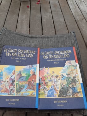 Grote geschiedenis van een klein land door jan van rheenen.