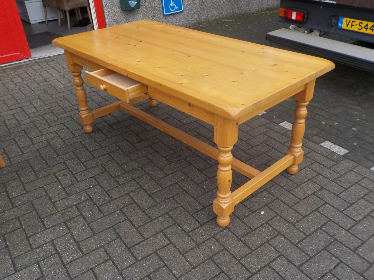 Geheel massief grenen eettafel met lade in zeer goede staat 180 x90 cm