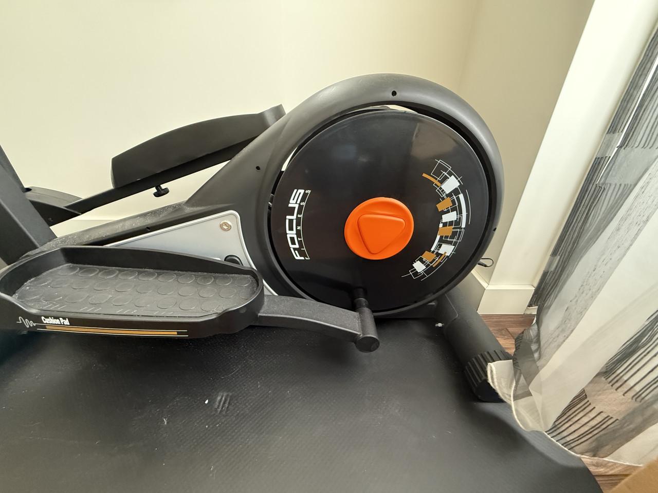 Crosstrainer - Focus Fitness Fox 5 iPlus