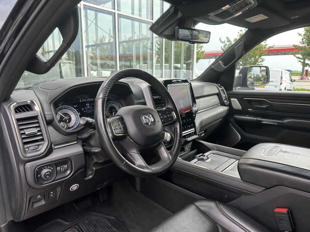 Dodge Ram 1500 5.7 v8 4x4 crew cab limited | nl-auto | 1e eigenaar | vol op