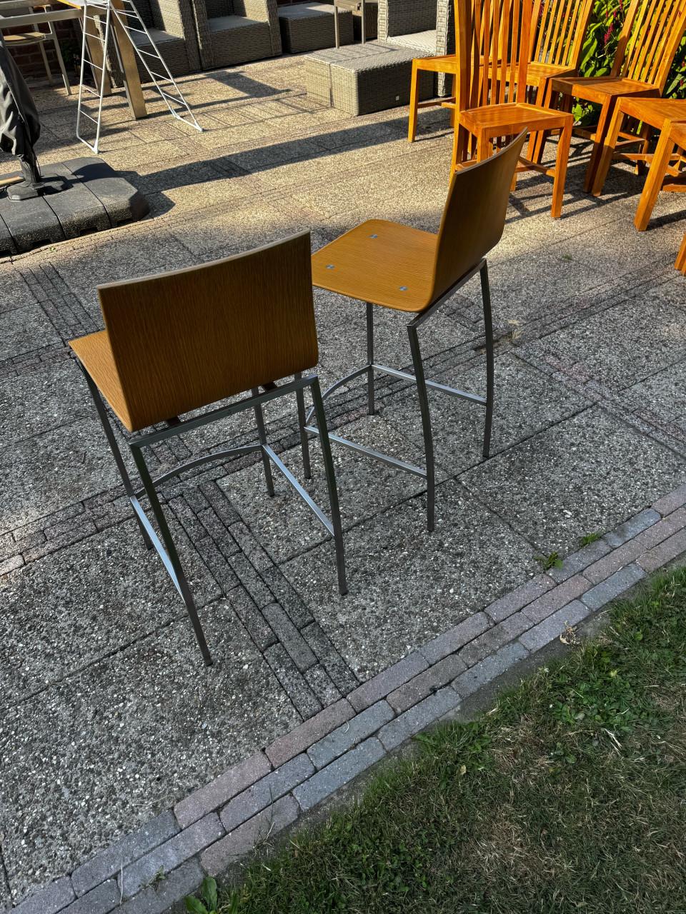 2 Barkrukken