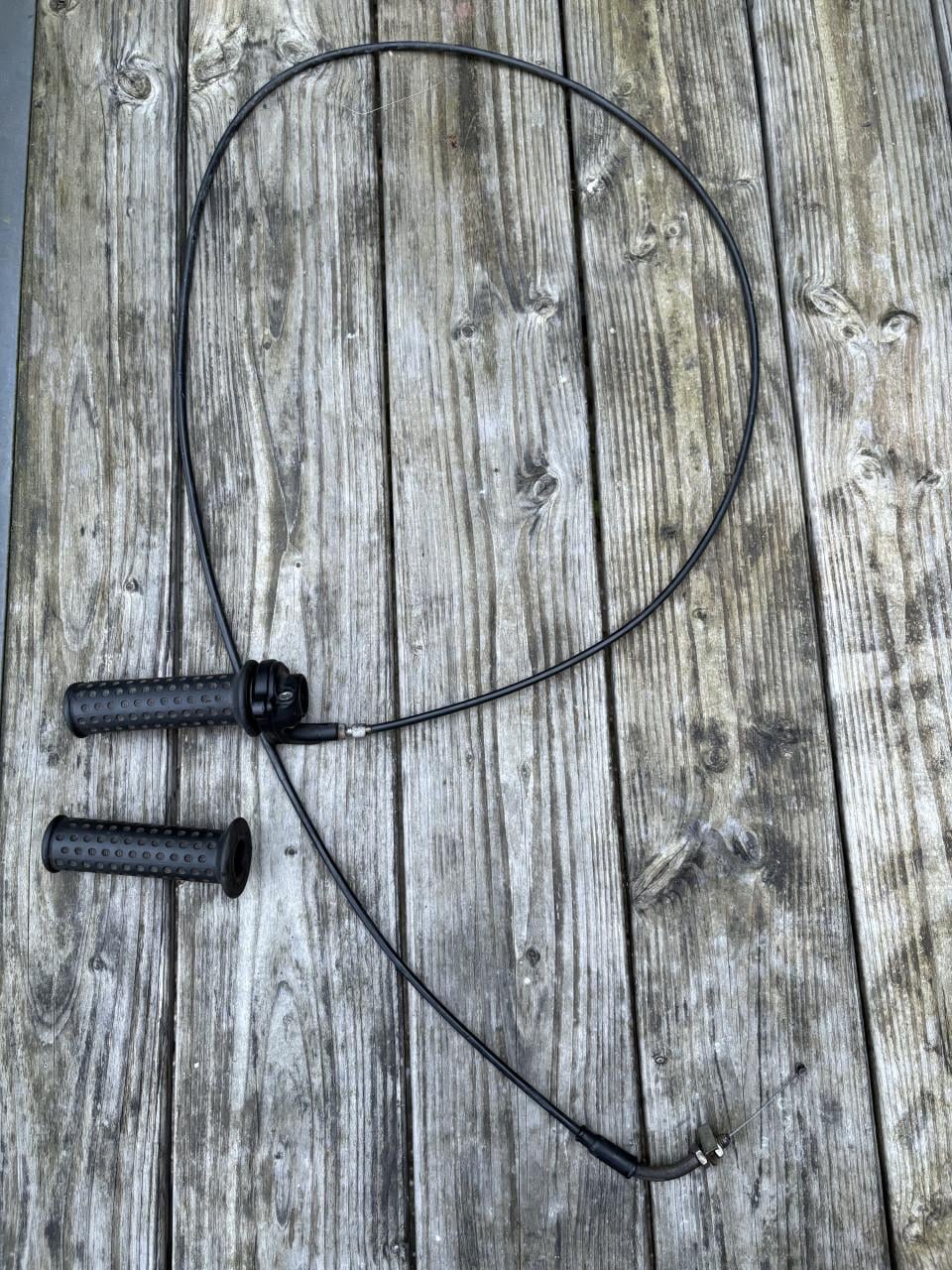 Piaggio Zip 4takt gaskabel met gashendel en handvaten