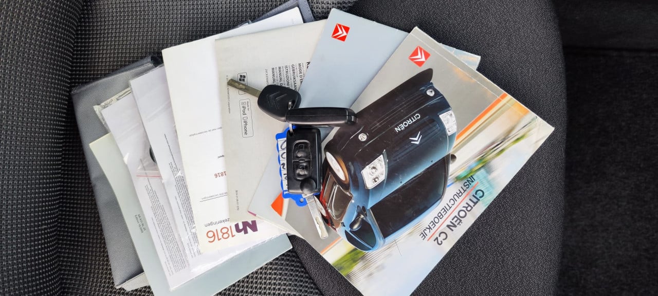 TE KOOP CITROEN C2 1.4i VOL JAAR APK BIJ AFLEVERING