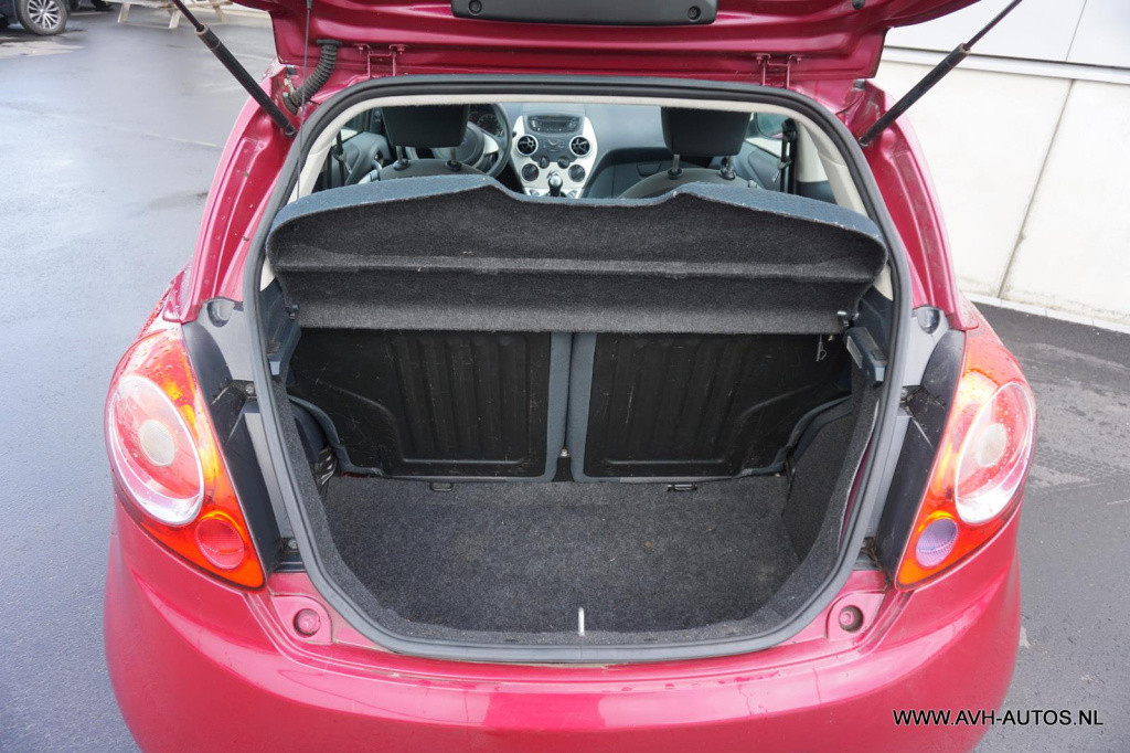 Ford KA 1.2 titanium