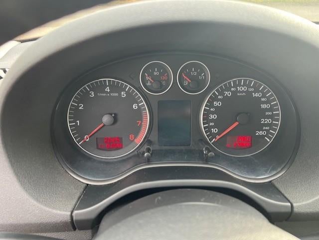 Audi A3 sportback 2.0 fsi attraction