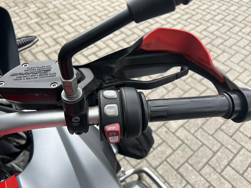 BMW R1200GS LC uit 2014 met 82 dkm, volledig aangekleed, rijklaar €8500,-