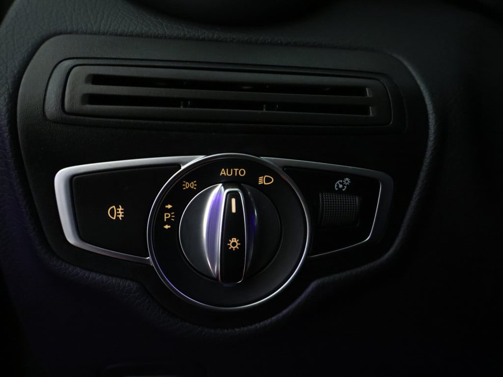 Mercedes-Benz Glc coupé 200 premium plus | shuifdak | trekhaak | burmester 