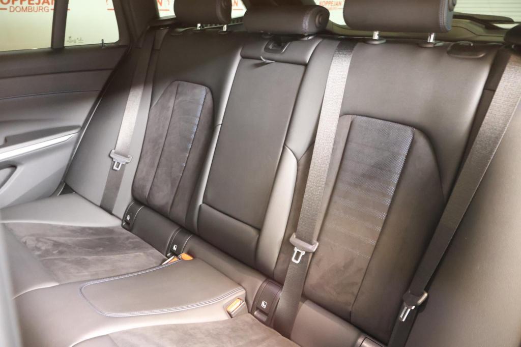 BMW 3-serie touring 330i high executive m sport, adaptive cruise, widescree