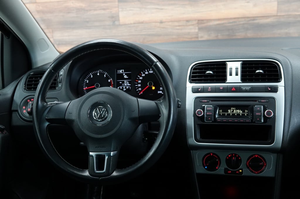 Volkswagen Polo 1.2-12v comfortline | cruise | pdc | airco |
