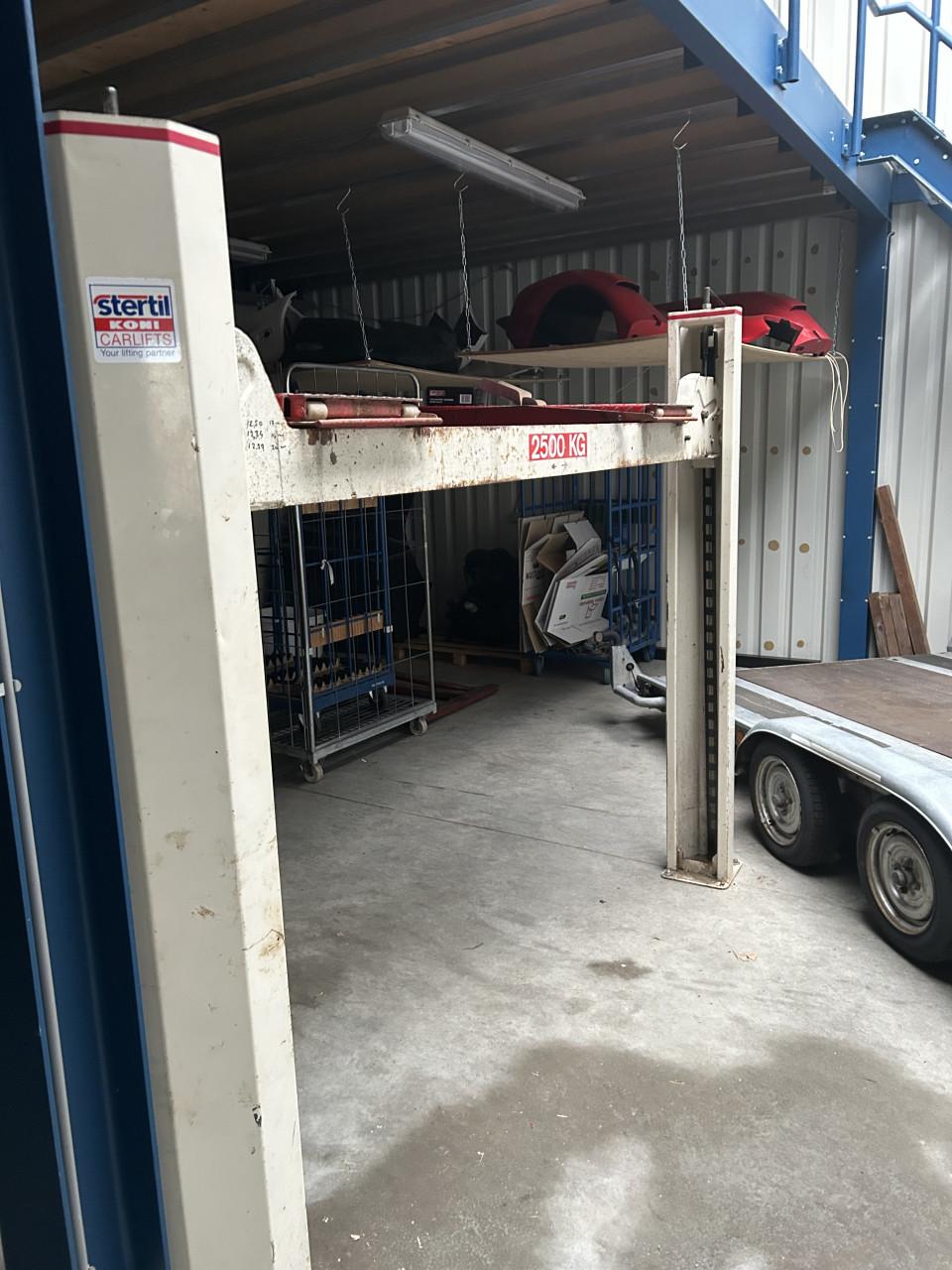 Koni 4 koloms hefbrug in goede staat, 2500 kg