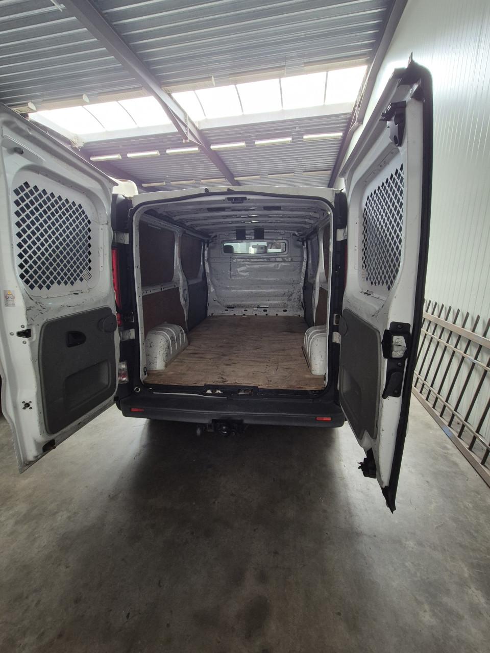 Nissan Primastar 2.0 DCI 66KW 1200 L2h1 E4 2007