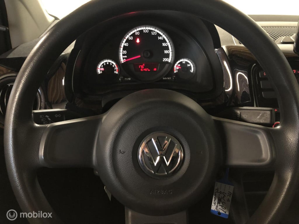 Volkswagen UP! 1.0 move up! bluemotion