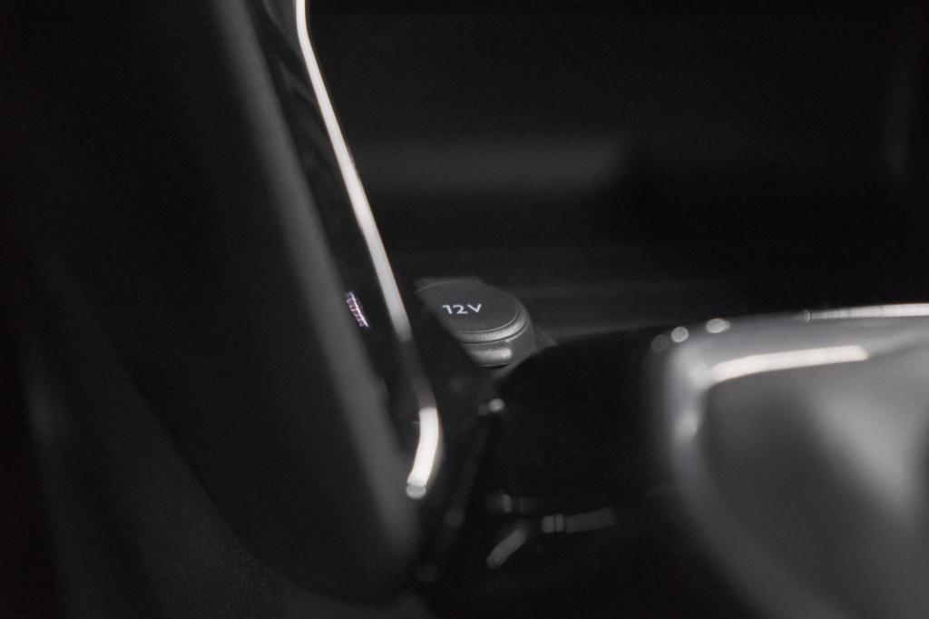 Peugeot 2008 puretech 130 gt pack | leer-pakket | dodehoekdetectie | camera