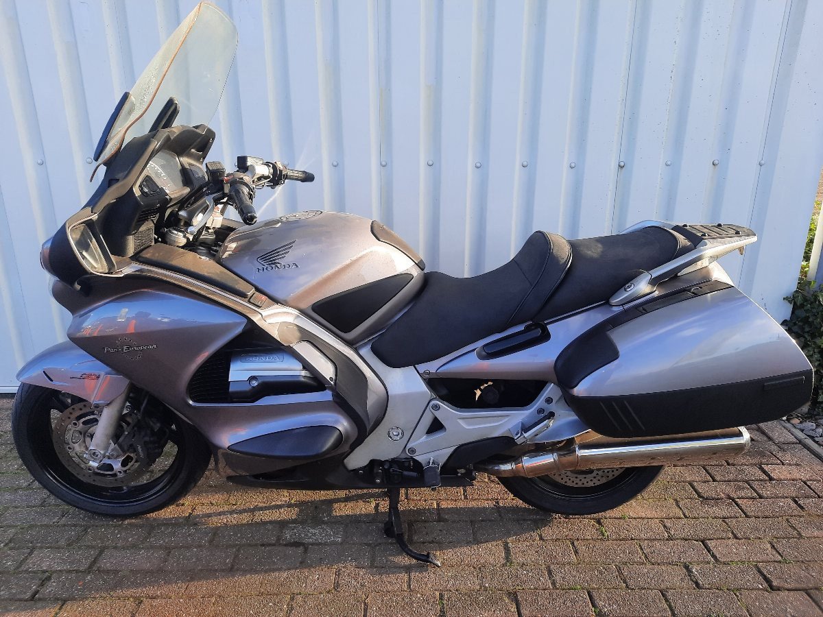 Honda Pan European ST1300 abs uit 2003