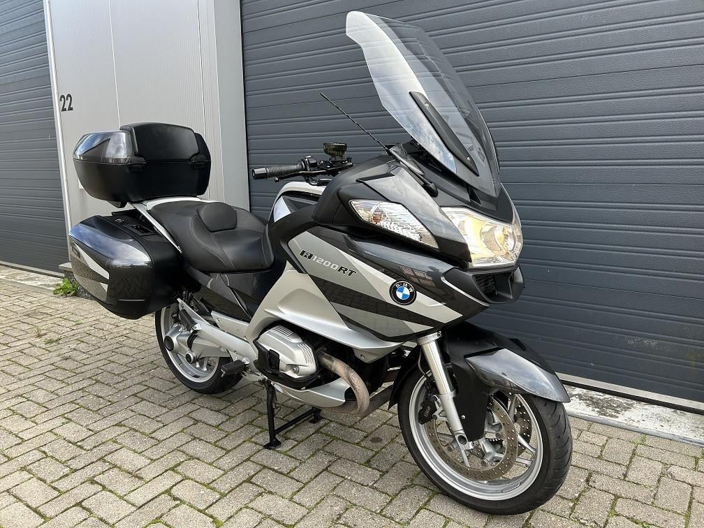 BMW R1200RT uit 2011, 250dkm, full-opt, volledige historie bekend €2500,-