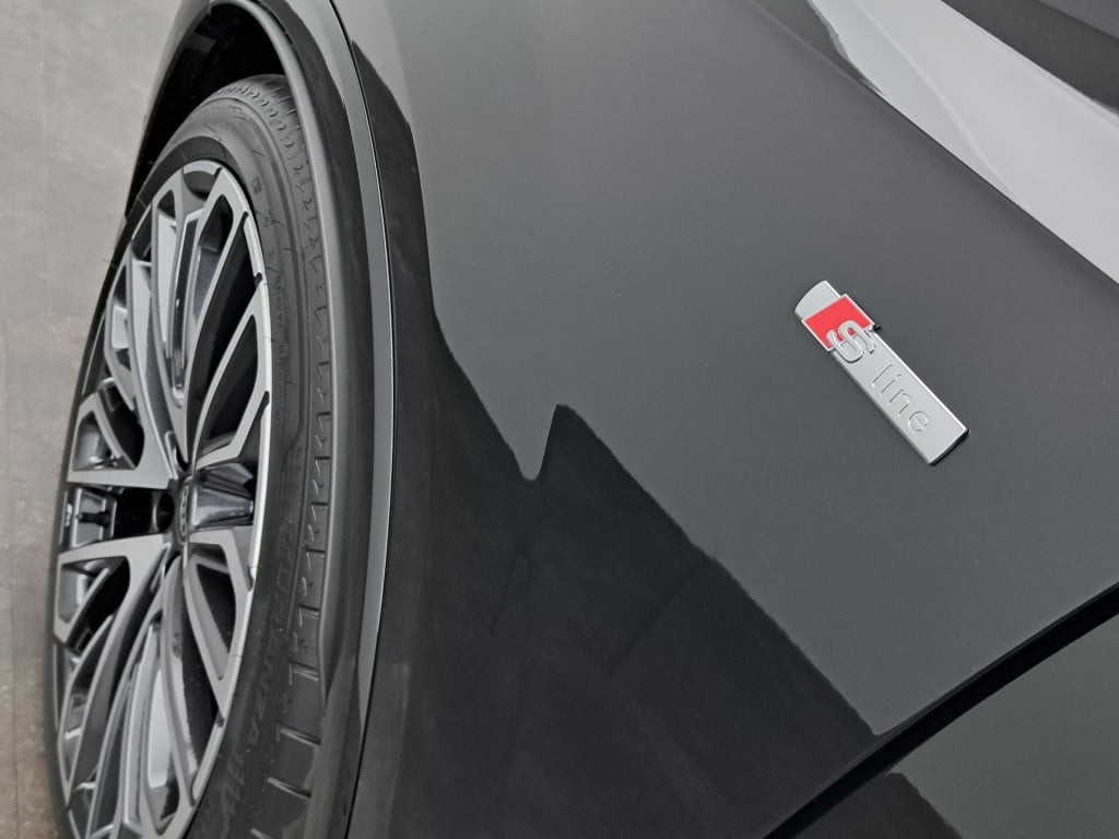Audi Q7 pro line s 55 tfsi e 290 kw / 394 pk suv 8 versn.