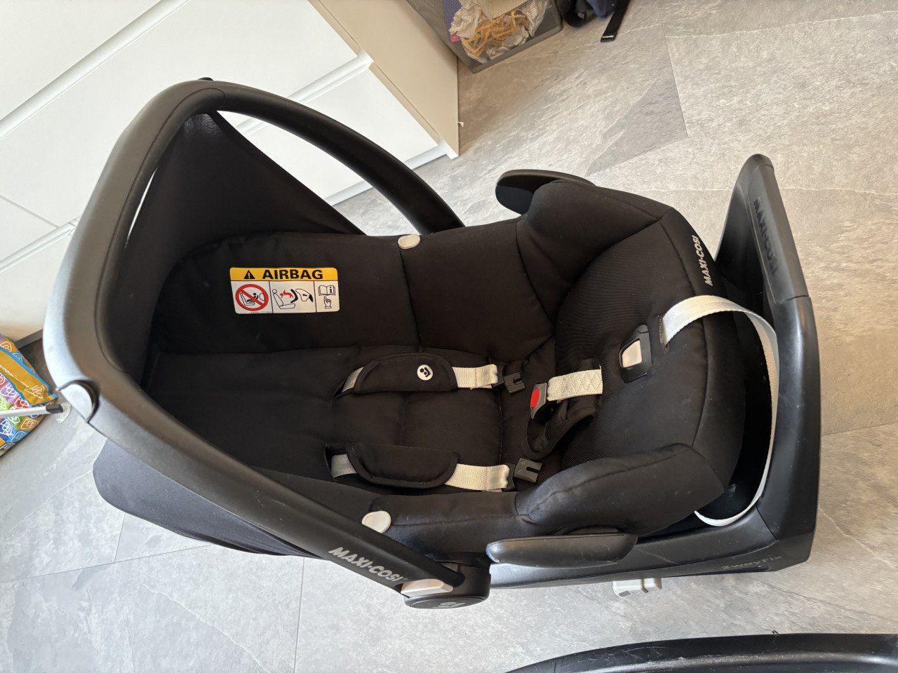Maxi Cosi met 2 isofix bases